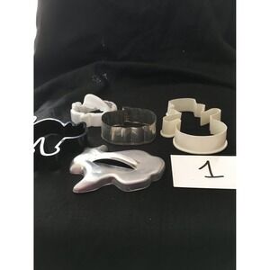 Vintage‎ Holiday cookie cutters